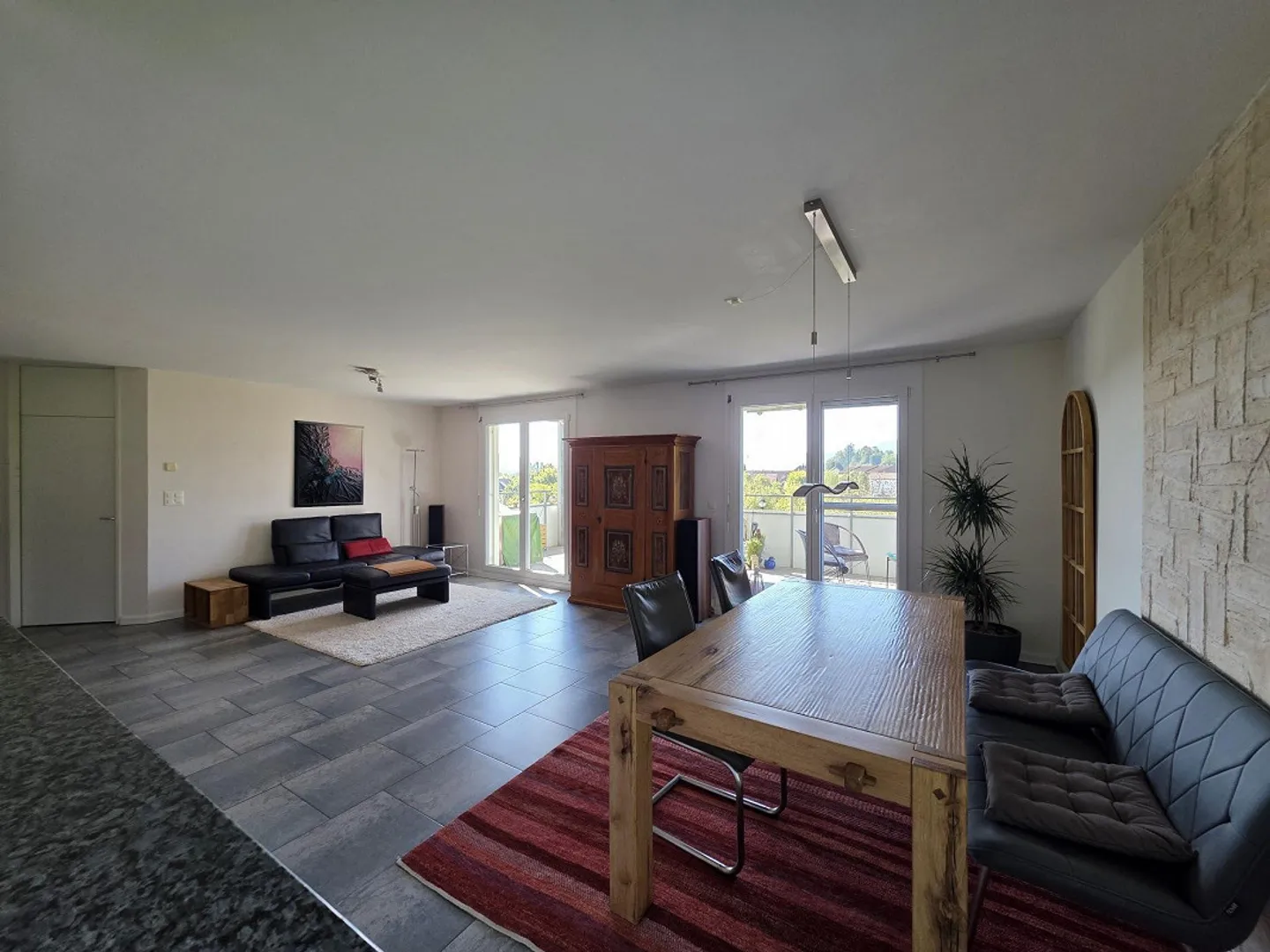 Modern 4.5 room apartment with beautiful views in Villnachern - Photo 3 of 12