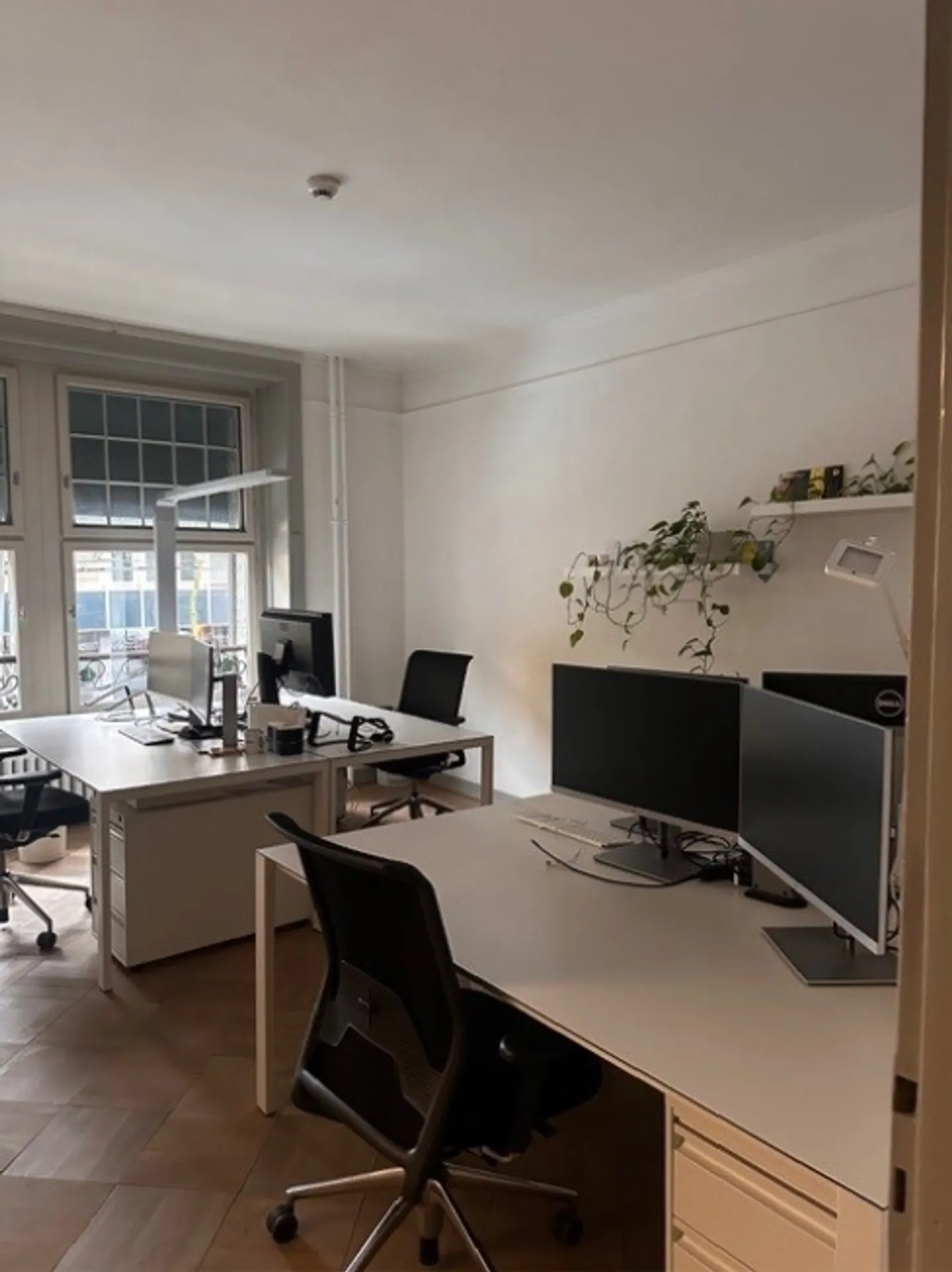 La tua nuova posizione di punta in Pilatusstrasse - Foto 5 di 9