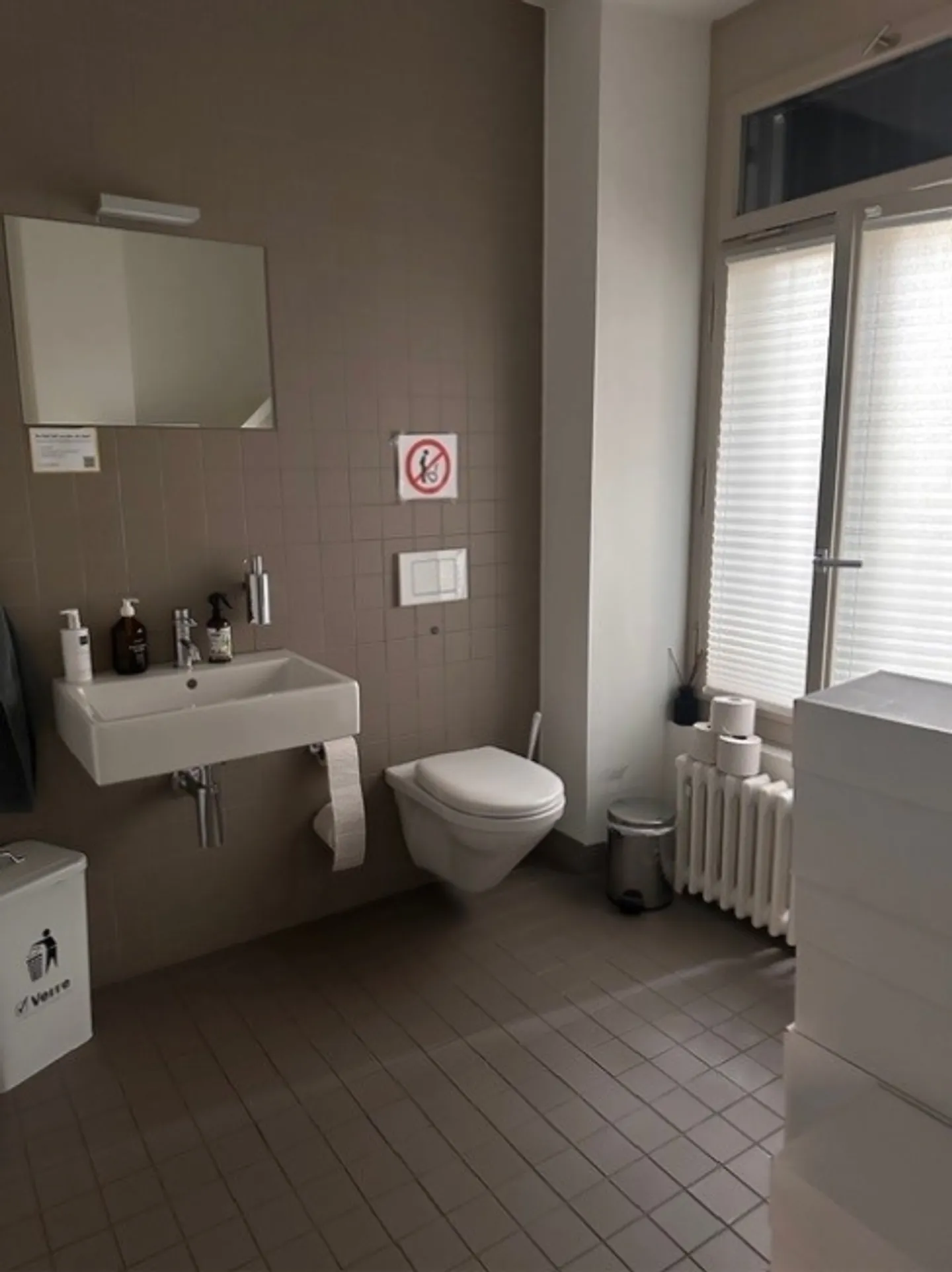 La tua nuova posizione di punta in Pilatusstrasse - Foto 6 di 9