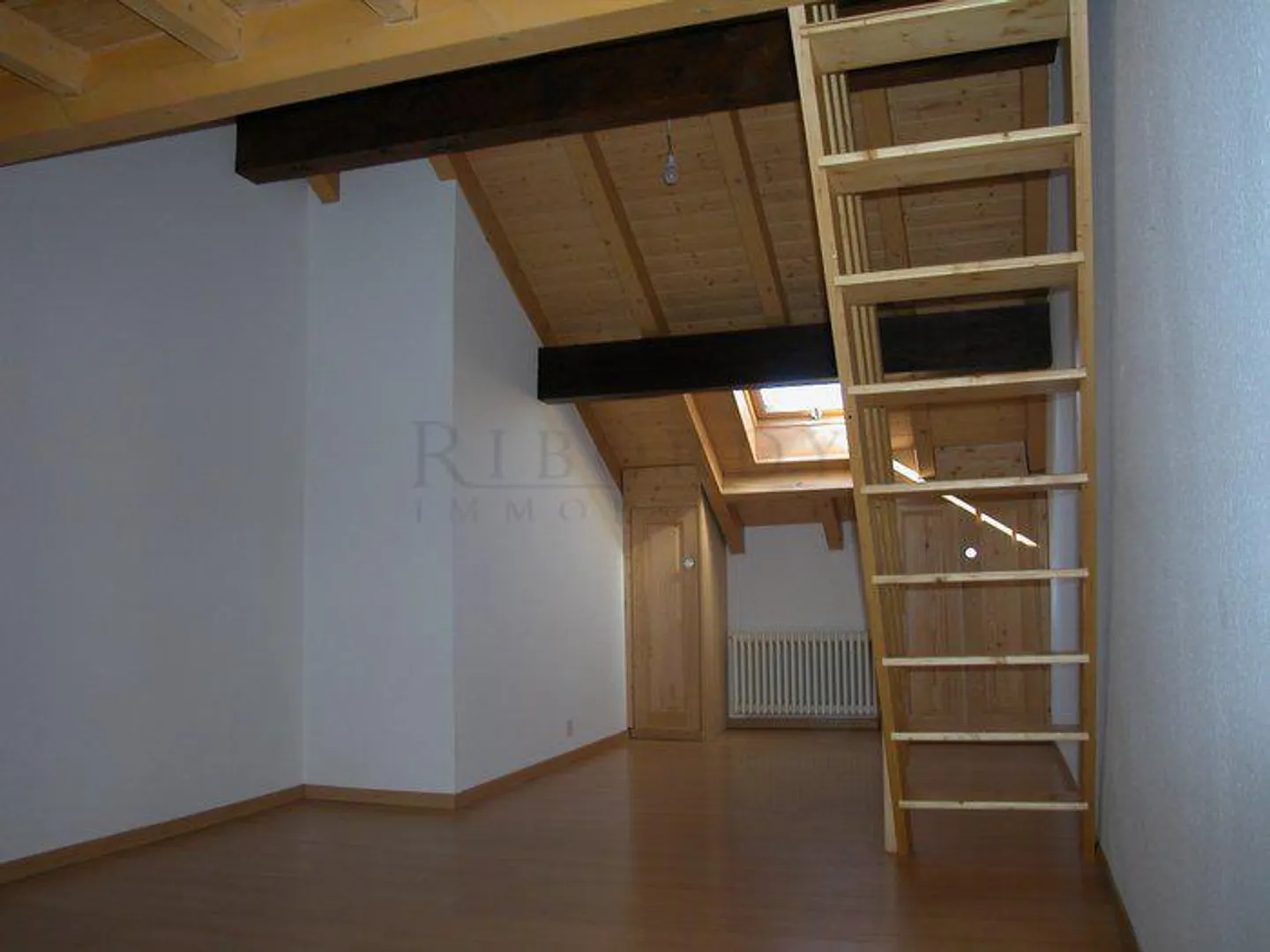 Corsier tranquillo, in un bel edificio di campagna, appartamento di 3,5 locali! - Foto 4 di 8