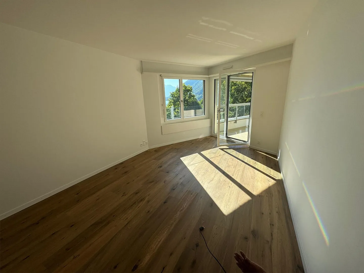 Première occupation - Vue de rêve directement sur le lac incluant piscine intérieure et sauna - Photo 13 sur 16
