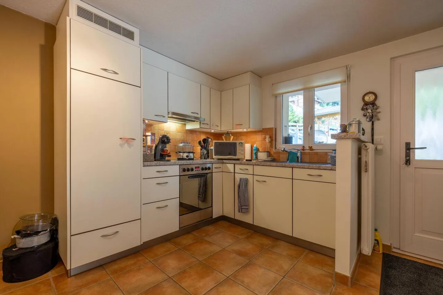 Grande casa familiare con due appartamenti - Foto 6 di 17