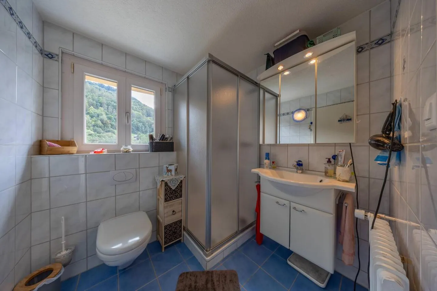 Grande casa familiare con due appartamenti - Foto 5 di 17