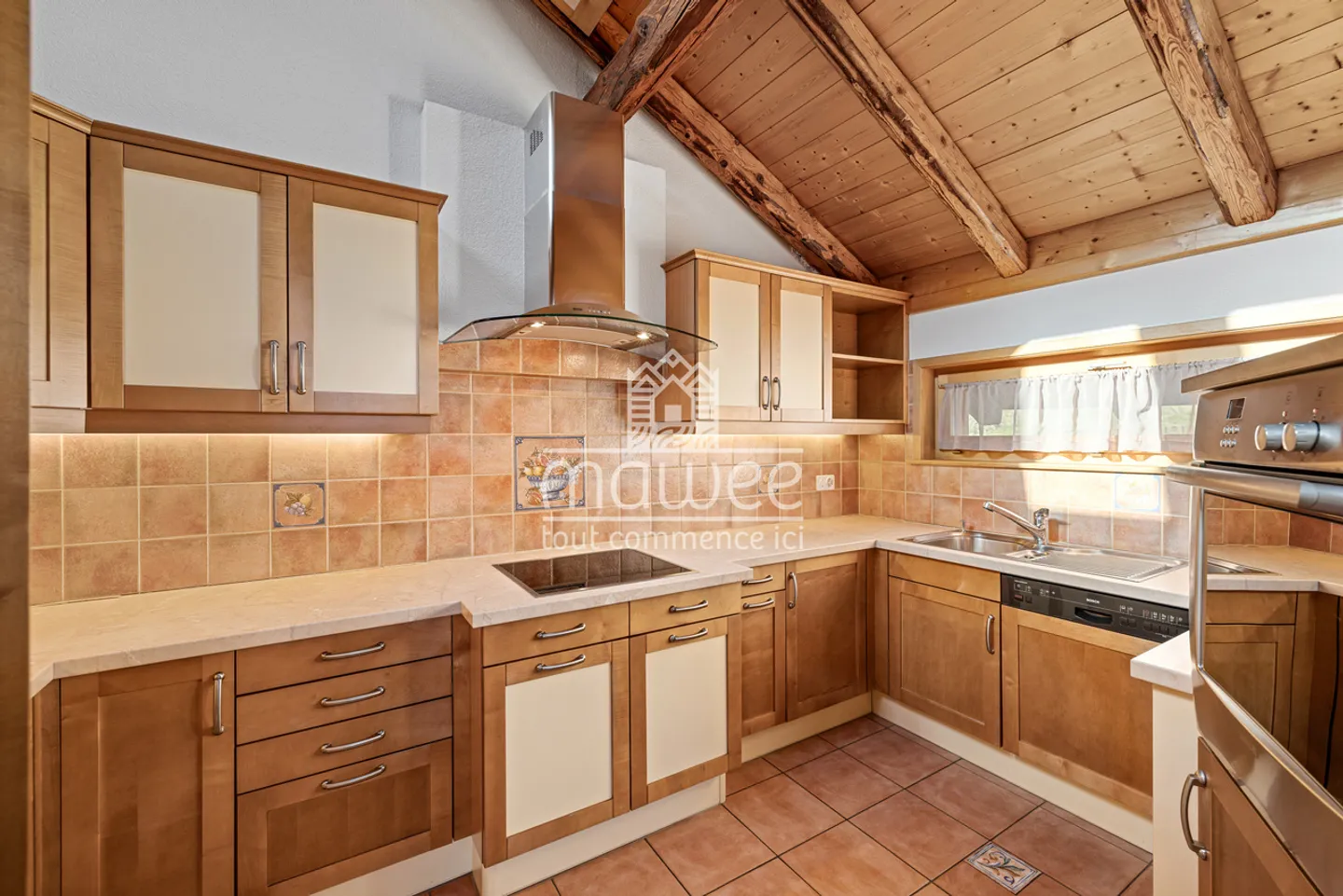 Rare opportunity in Vens – chalet with independent studio! - Photo 2 of 12