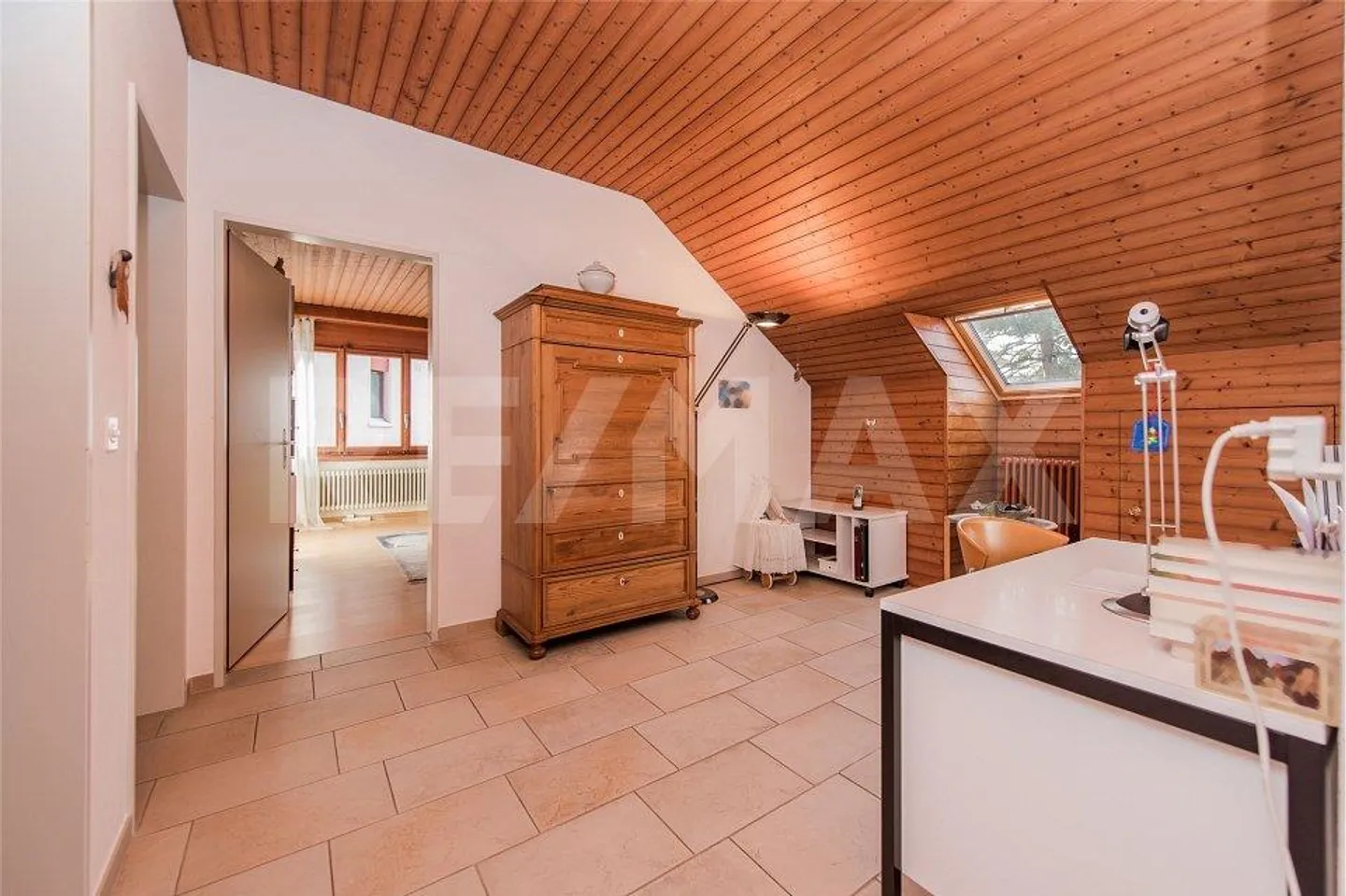 Dachgeschosswohnung mit Balkon - Foto 7 von 12