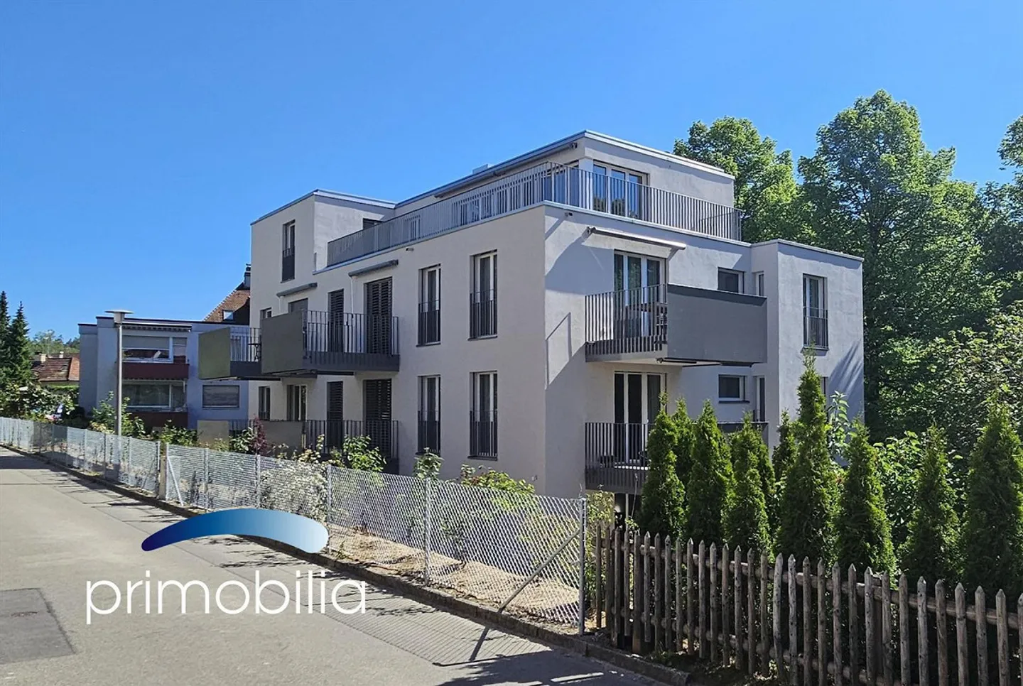 Modern penthouse apartment between nature and city center - Photo 1 of 12