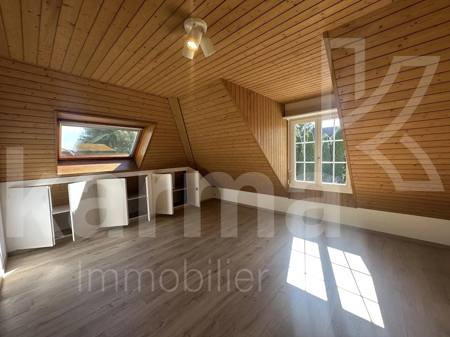 7.5 Room House - Photo 10 of 13