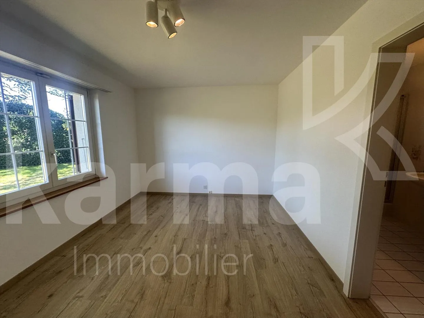 7.5 Room House - Photo 6 of 13