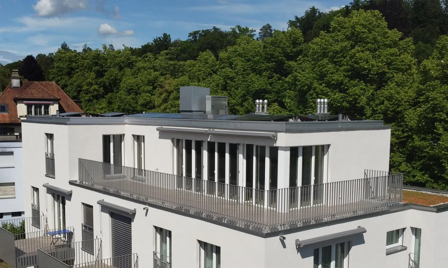 Modern penthouse apartment between nature and city center - Photo 11 of 12