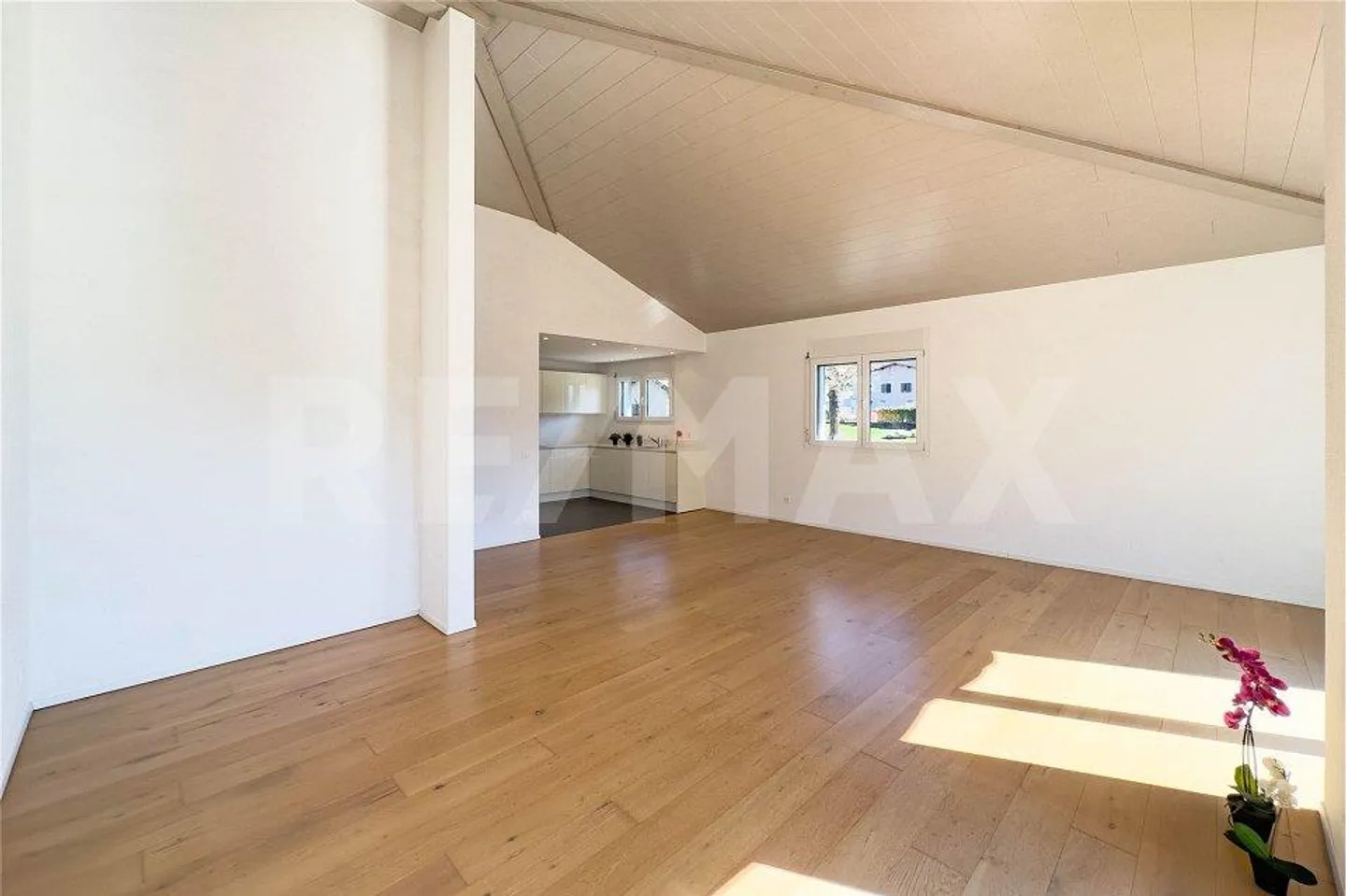 Appartement lumineux de 4.5 pièces au dernier étage - Photo 12 sur 13