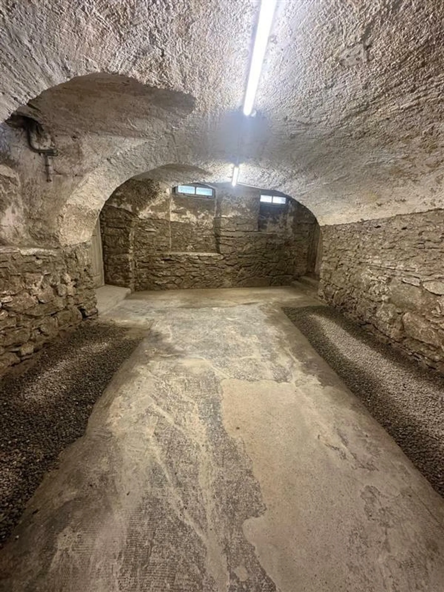 Spacious Natural Cellar - Photo 3 of 6