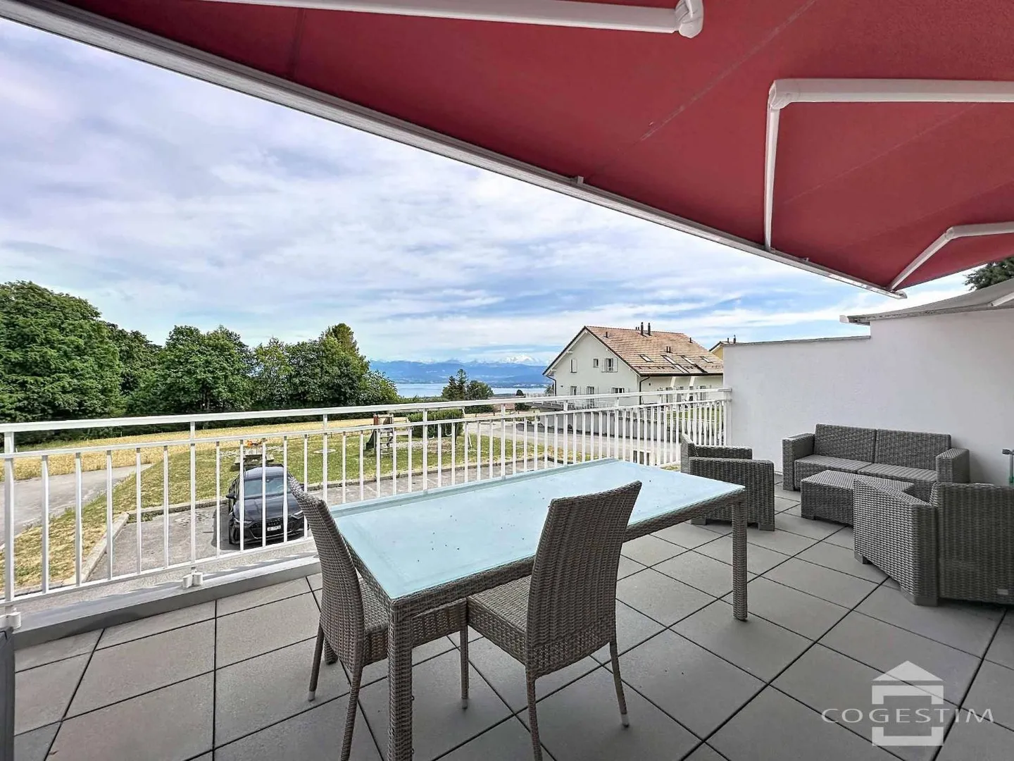 Villa Charmante avec Vue Lac - Photo 5 sur 13