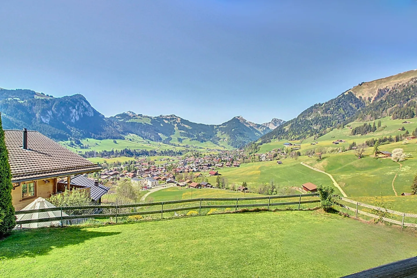 Schönes Ferienhaus mit herrlichem Blick - Foto 2 von 13