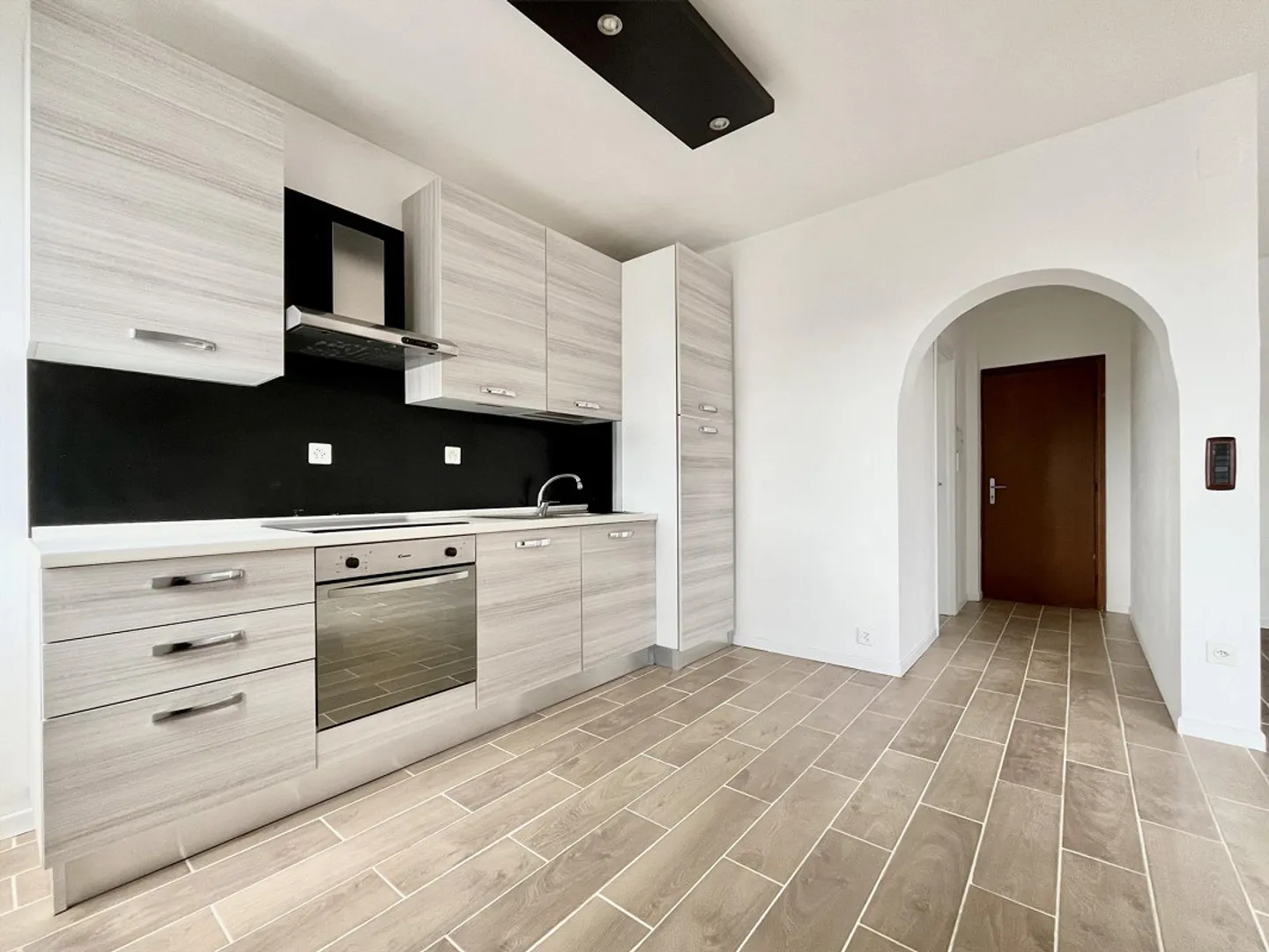 Helles 2.5-Zimmer-Wohnung mit Terrasse in Coldrerio - Foto 4 von 9