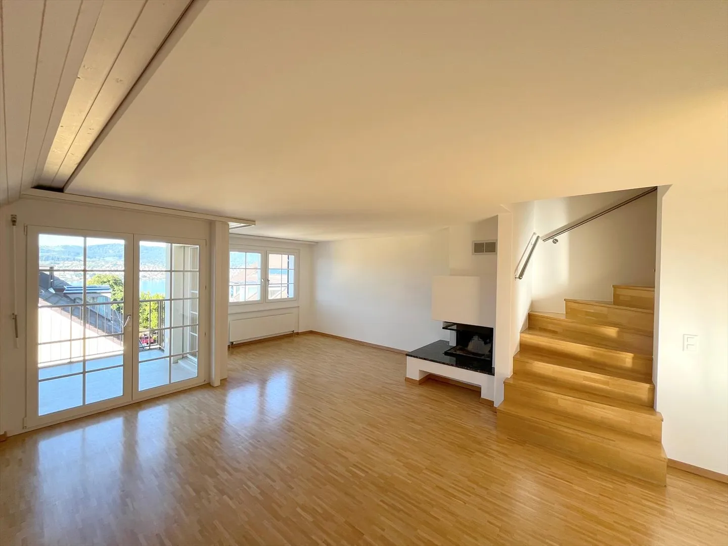 Appartamento duplex attraente - Il tuo rifugio con vista sul lago - Foto 1 di 10