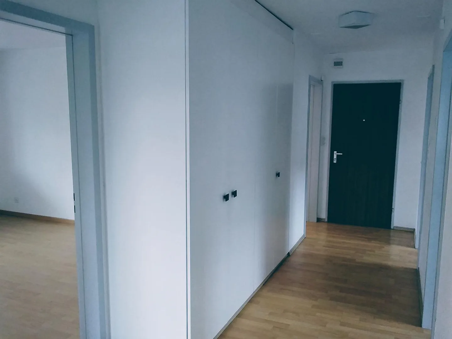 Helle, ruhige Wohnung mit Balkon - Foto 2 von 2
