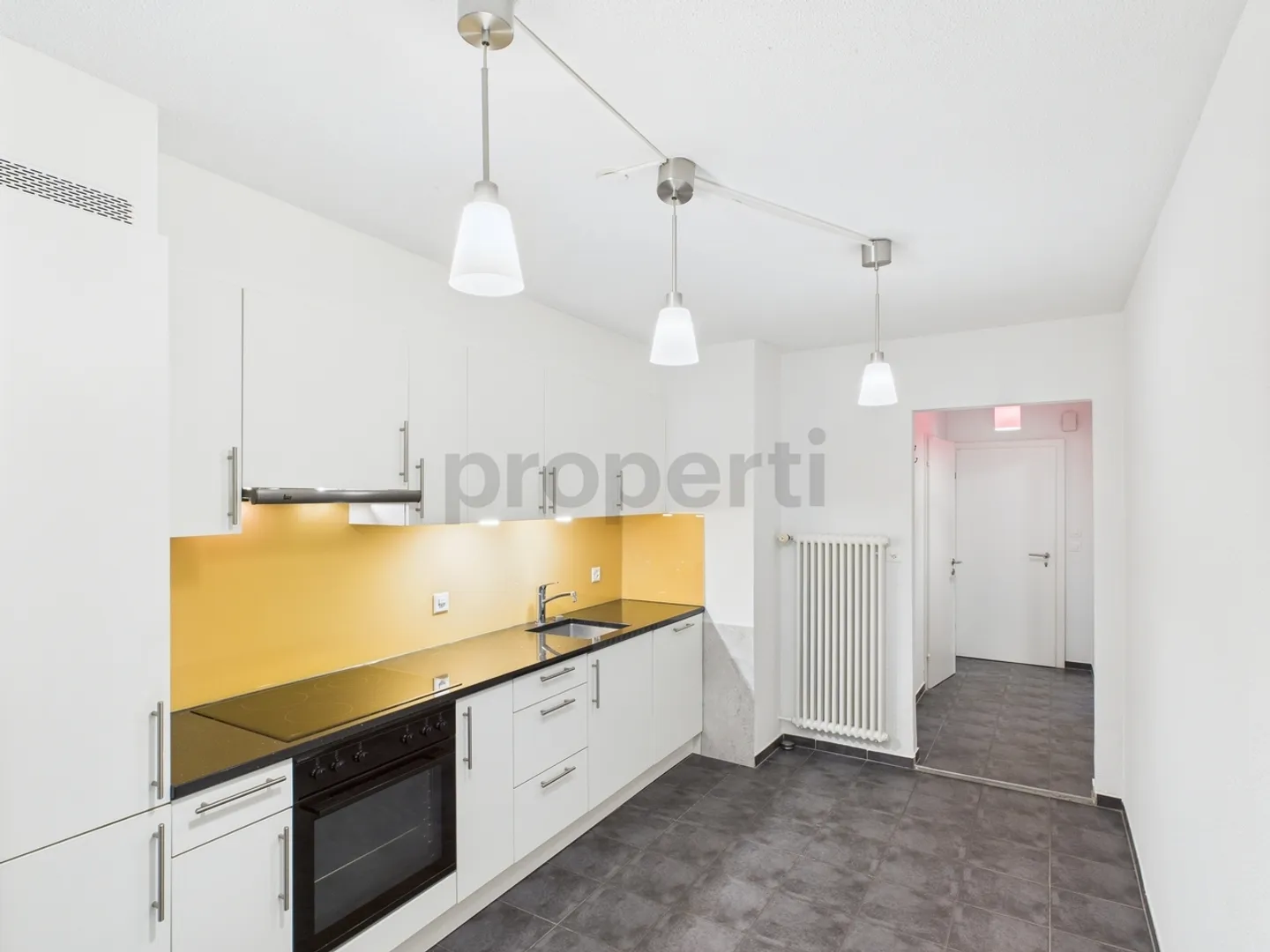 Appartamento accogliente di 3,5 stanze in affitto a Füllinsdorf - Foto 2 di 10