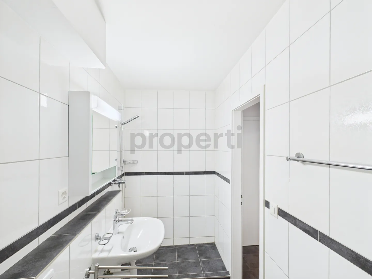 Appartamento accogliente di 3,5 stanze in affitto a Füllinsdorf - Foto 6 di 10