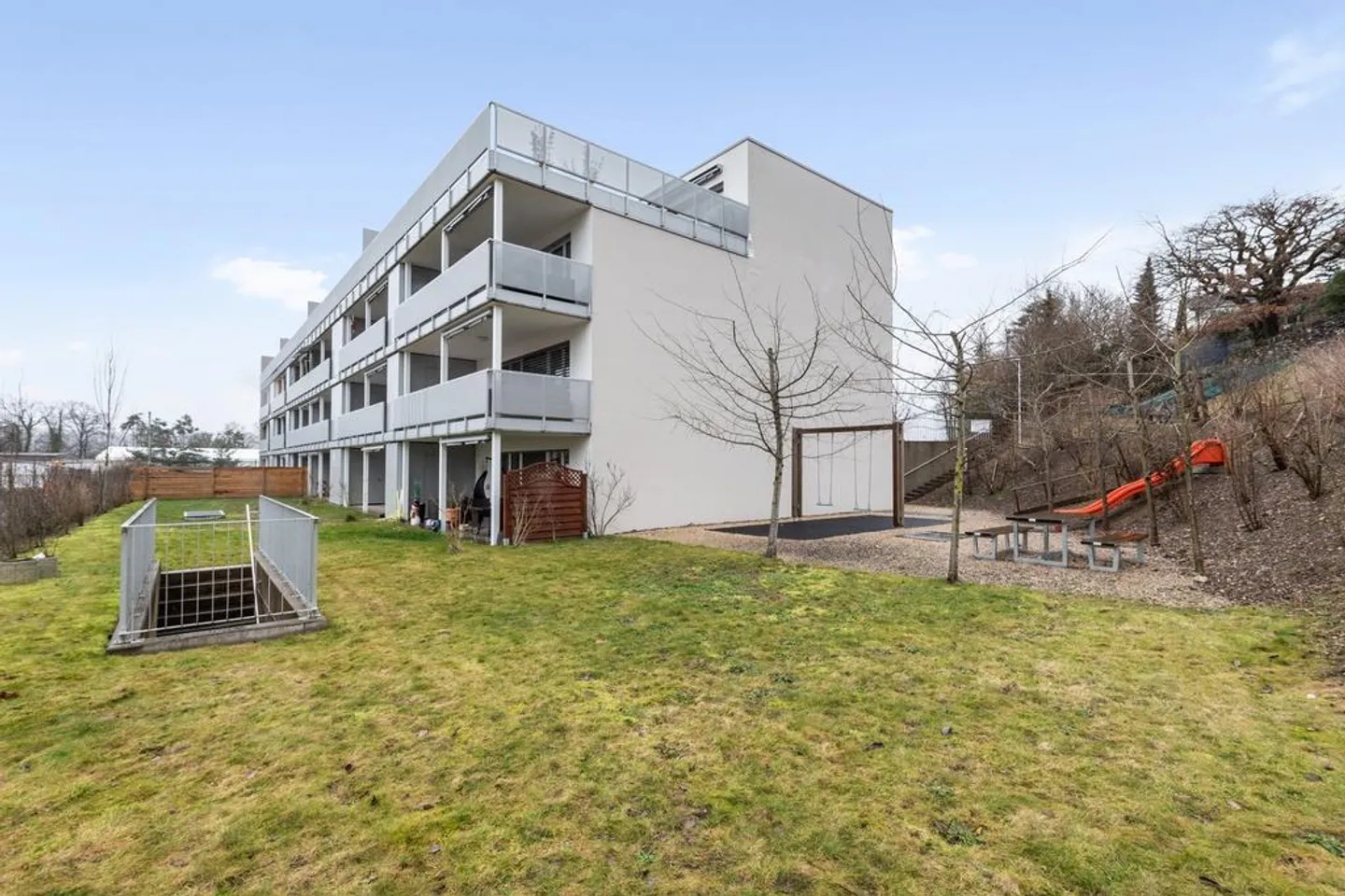 Vivere spazioso nella migliore posizione. Appartamento di 4,5 stanze a Döttingen! - Foto 1 di 8