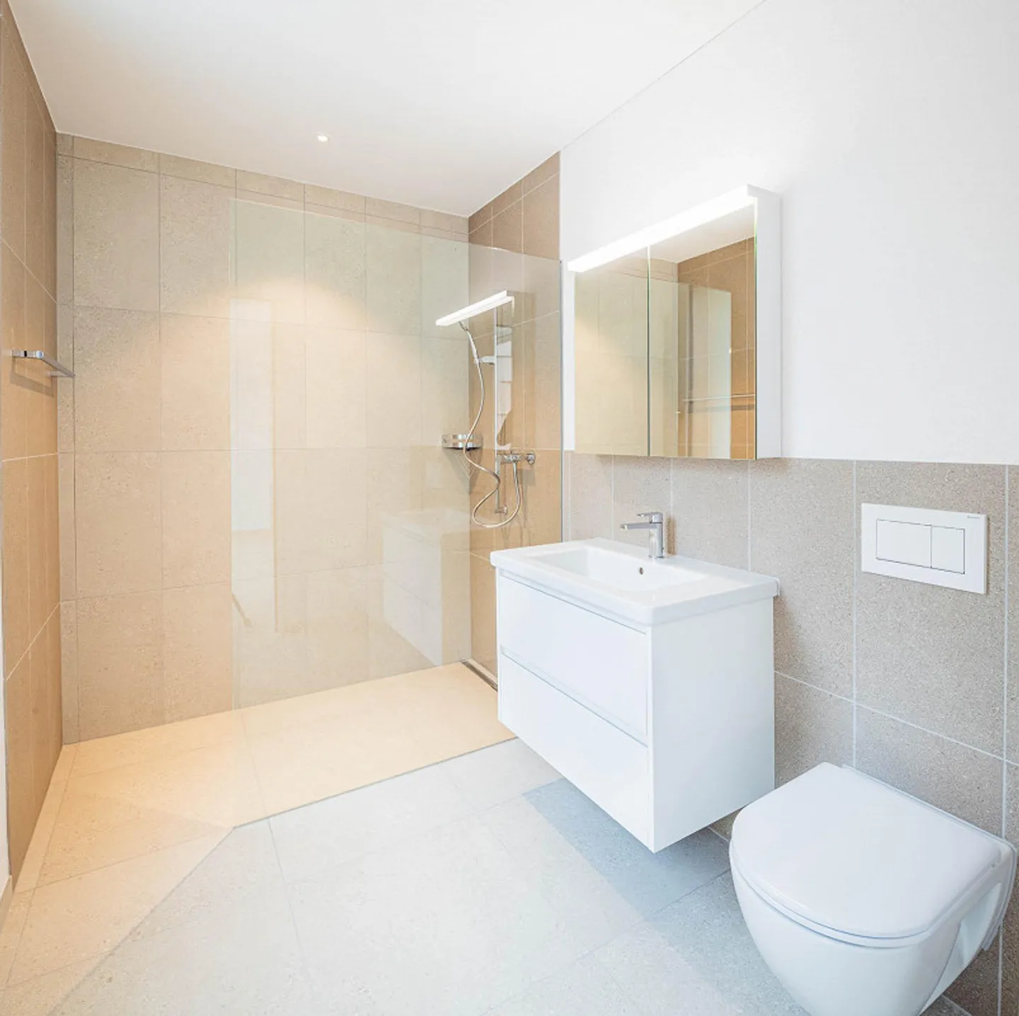 Entre la ville et la nature - Appartement neuf de 1,5 pièce au Breitipark ! - Photo 4 sur 10