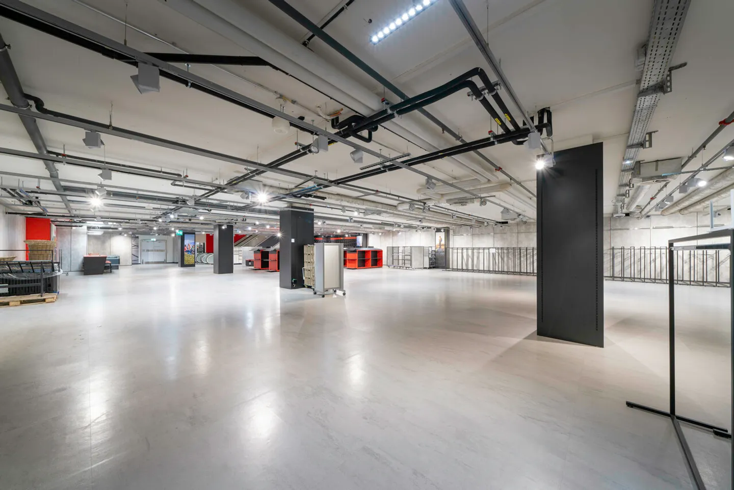 Ladenfläche mit ca. 670m² in Shopping Center – Migros Füllinsdorf - Foto 3 von 12