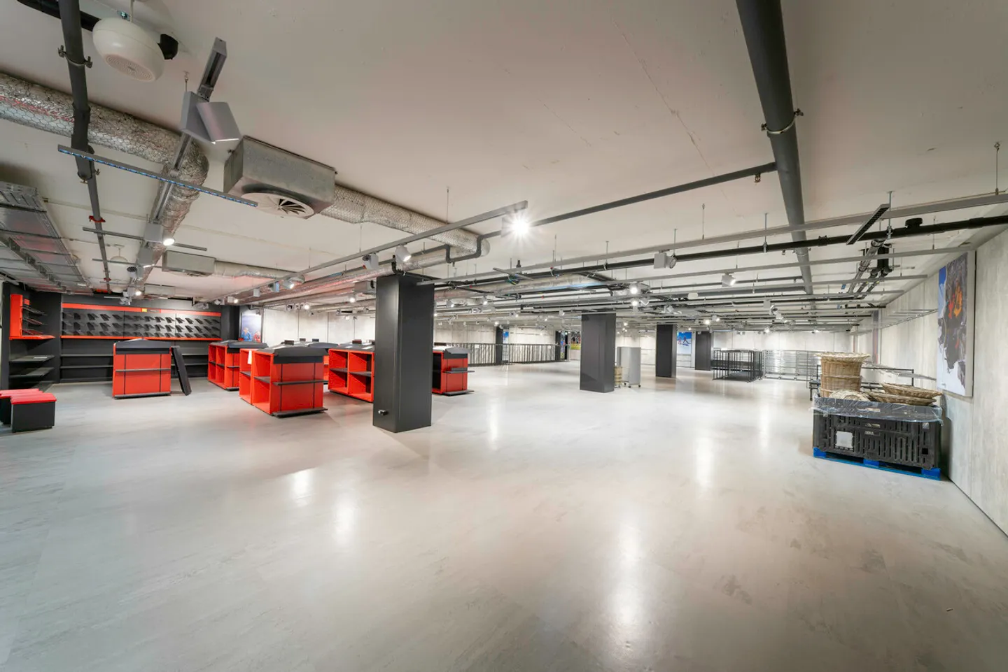 Ladenfläche mit ca. 670m² in Shopping Center – Migros Füllinsdorf - Foto 4 von 12