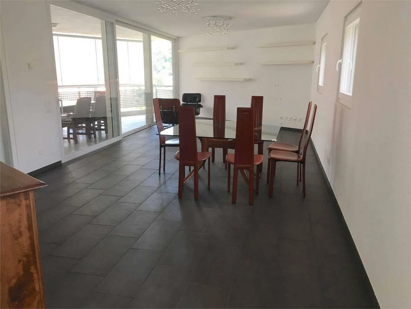 Penthouse moderne et lumineux avec jardin sur le toit à Pregassona - Photo 4 sur 13