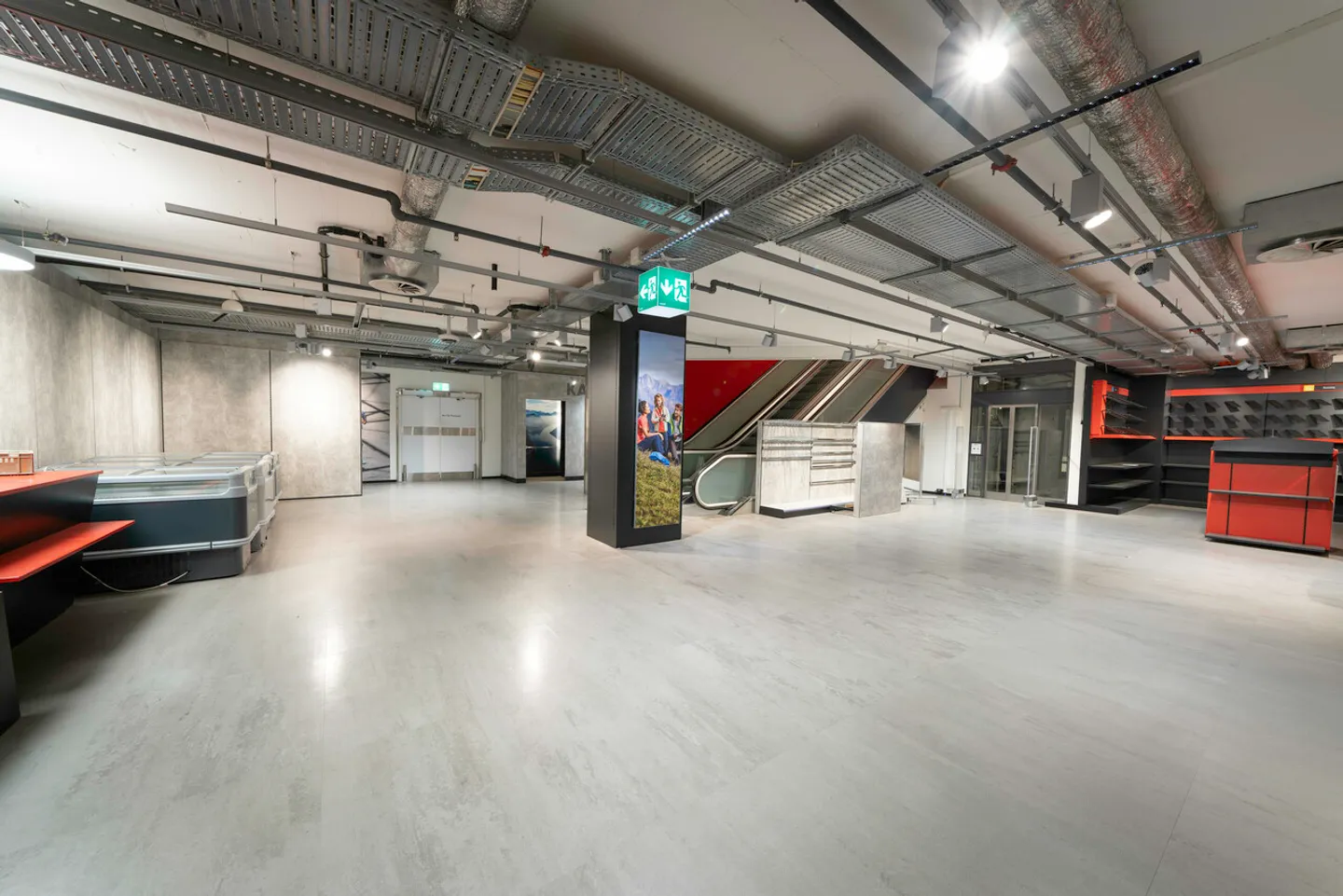 Ladenfläche mit ca. 670m² in Shopping Center – Migros Füllinsdorf - Foto 7 von 12