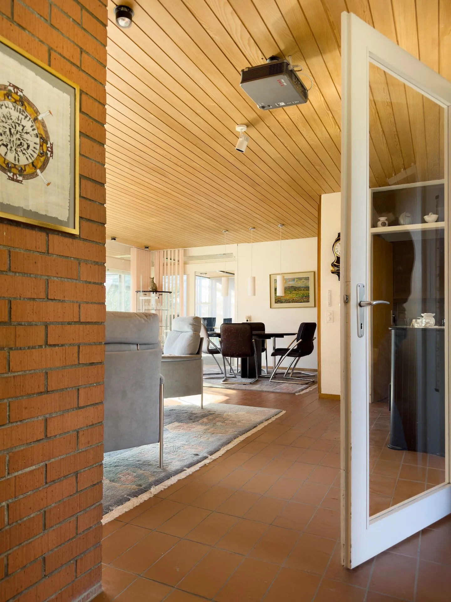 Maison individuelle de 7 pièces avec jardin d'hiver luxueux, bel environnement et piscine extérieure - Photo 7 sur 43