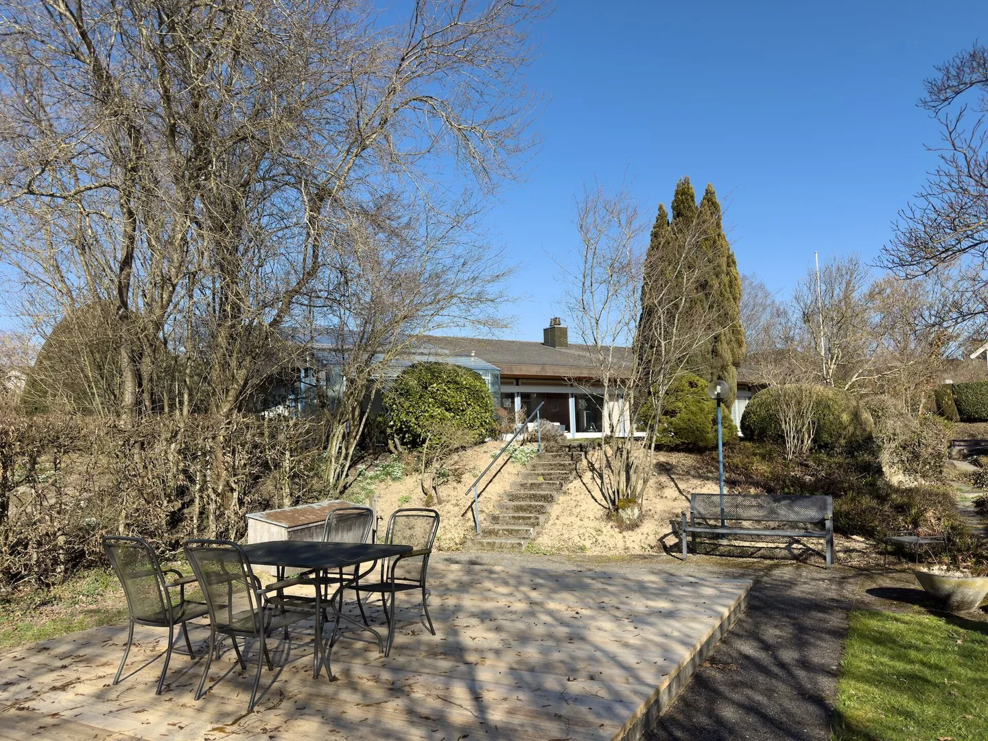 Maison individuelle de 7 pièces avec jardin d'hiver luxueux, bel environnement et piscine extérieure - Photo 1 sur 43
