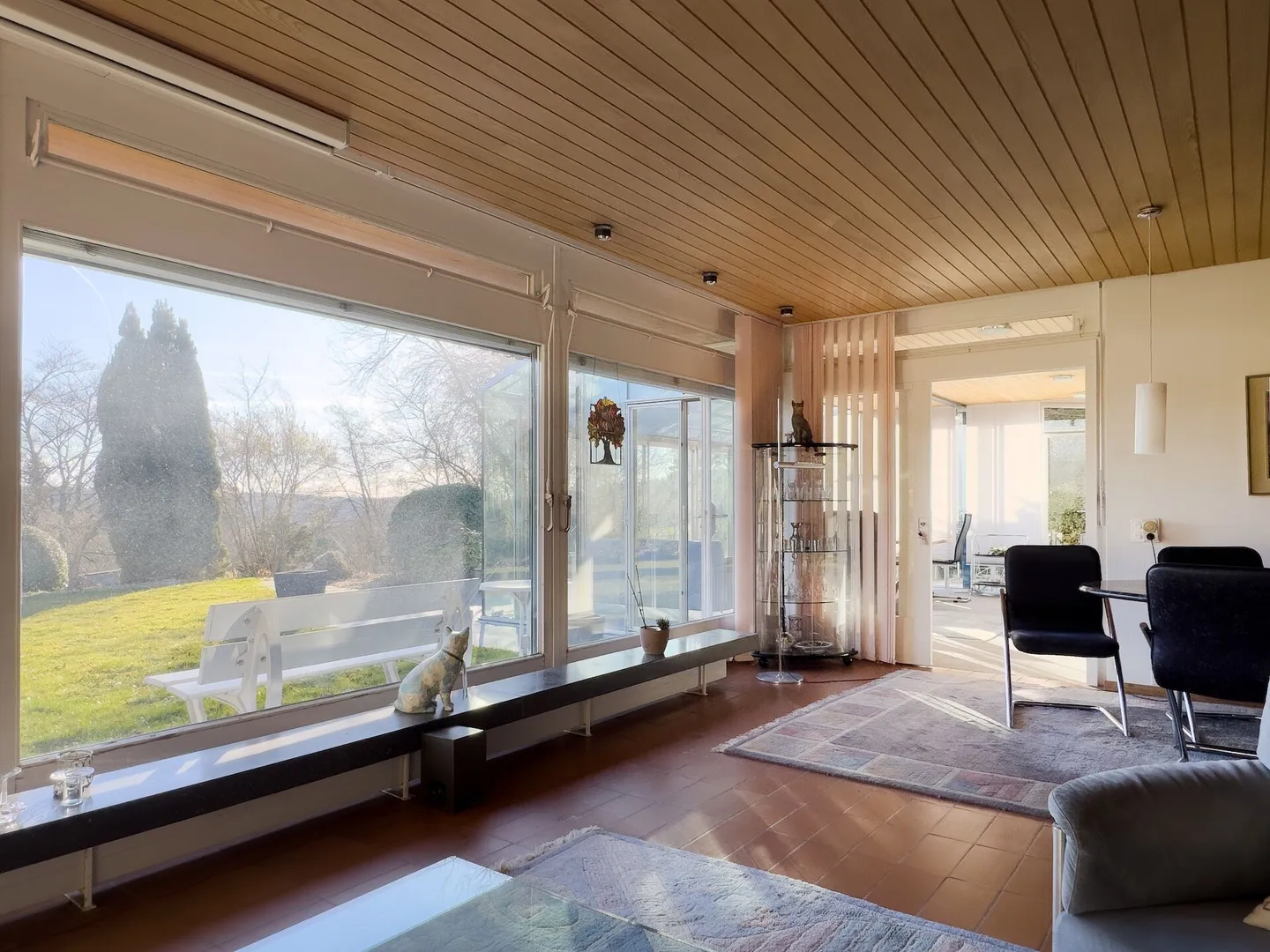 Maison individuelle de 7 pièces avec jardin d'hiver luxueux, bel environnement et piscine extérieure - Photo 9 sur 43