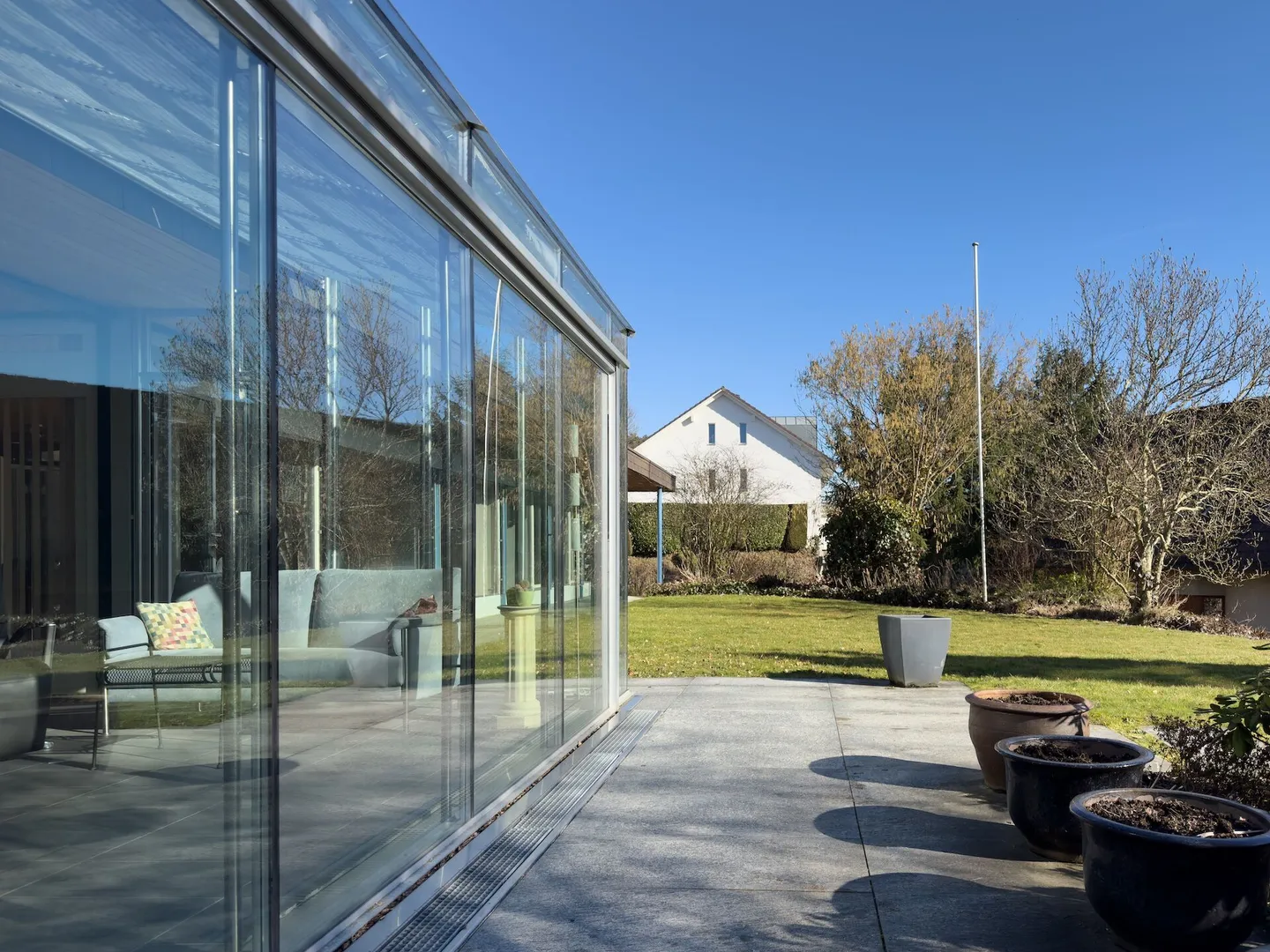 Maison individuelle de 7 pièces avec jardin d'hiver luxueux, bel environnement et piscine extérieure - Photo 14 sur 43