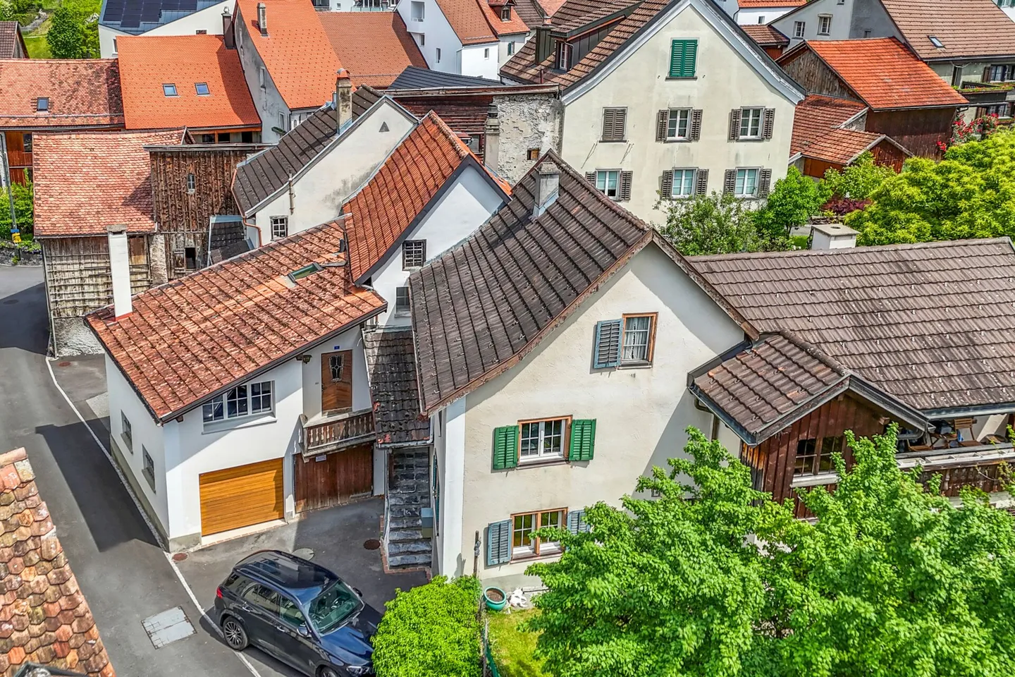 Una casa piena di vita nel cuore della Bündner Herrschaft - Foto 5 di 29