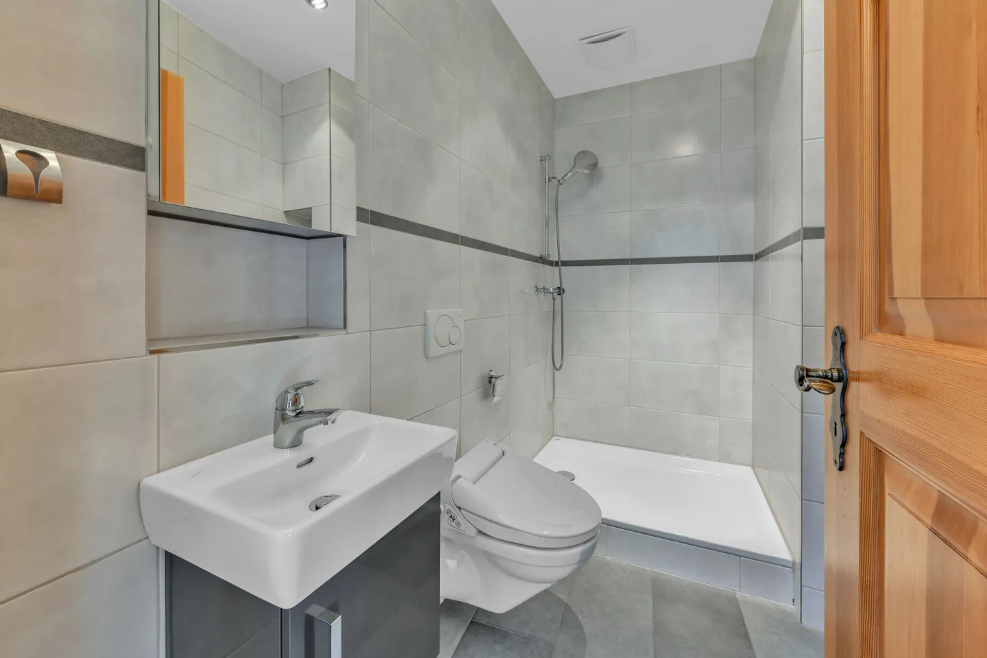 Una casa piena di vita nel cuore della Bündner Herrschaft - Foto 7 di 29