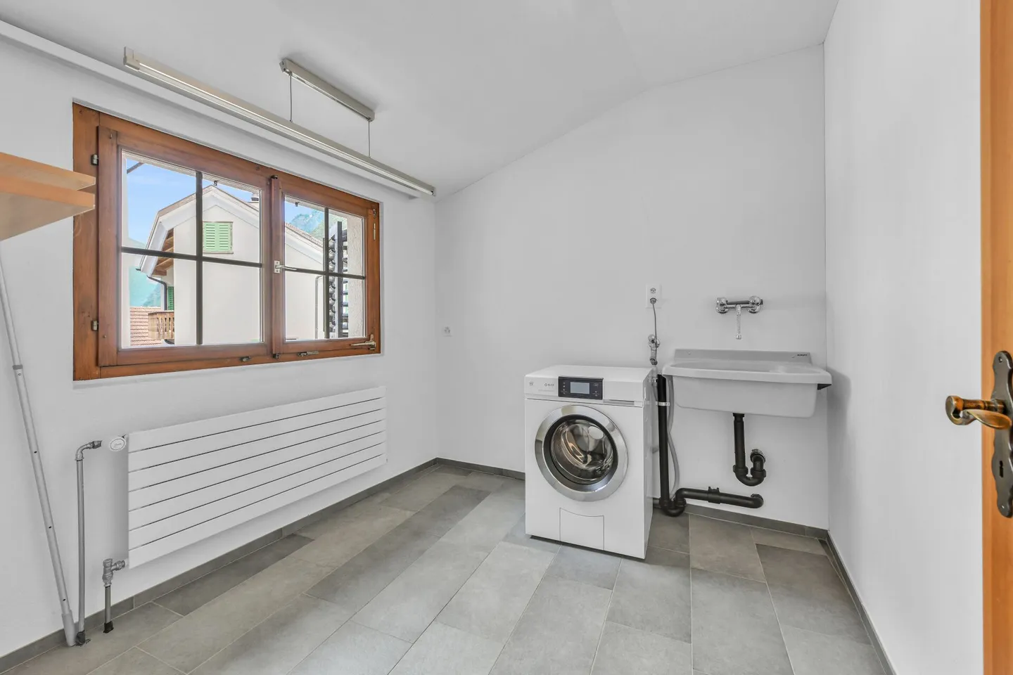 Una casa piena di vita nel cuore della Bündner Herrschaft - Foto 8 di 29