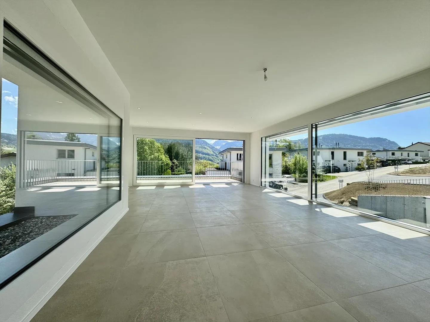 NUOVO: Villa a schiera 4.5 stanze - Foto 3 di 19