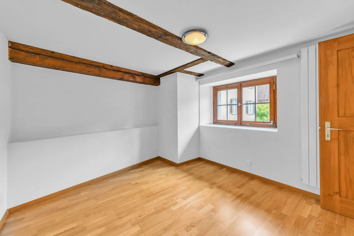 Una casa piena di vita nel cuore della Bündner Herrschaft - Foto 12 di 29