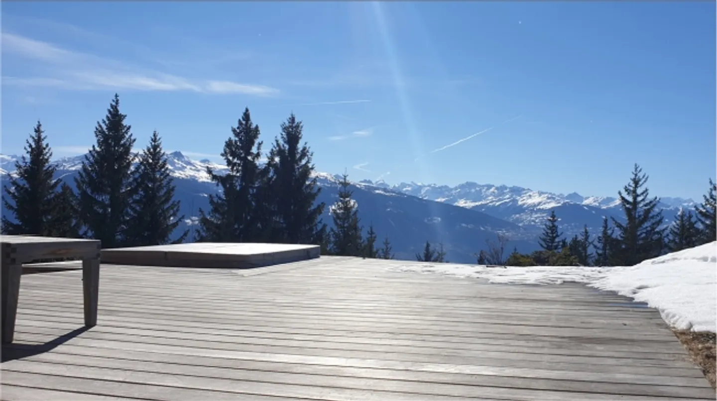 LAGE Familienchalet mit Panoramablick auf die Alpen - Foto 2 von 20