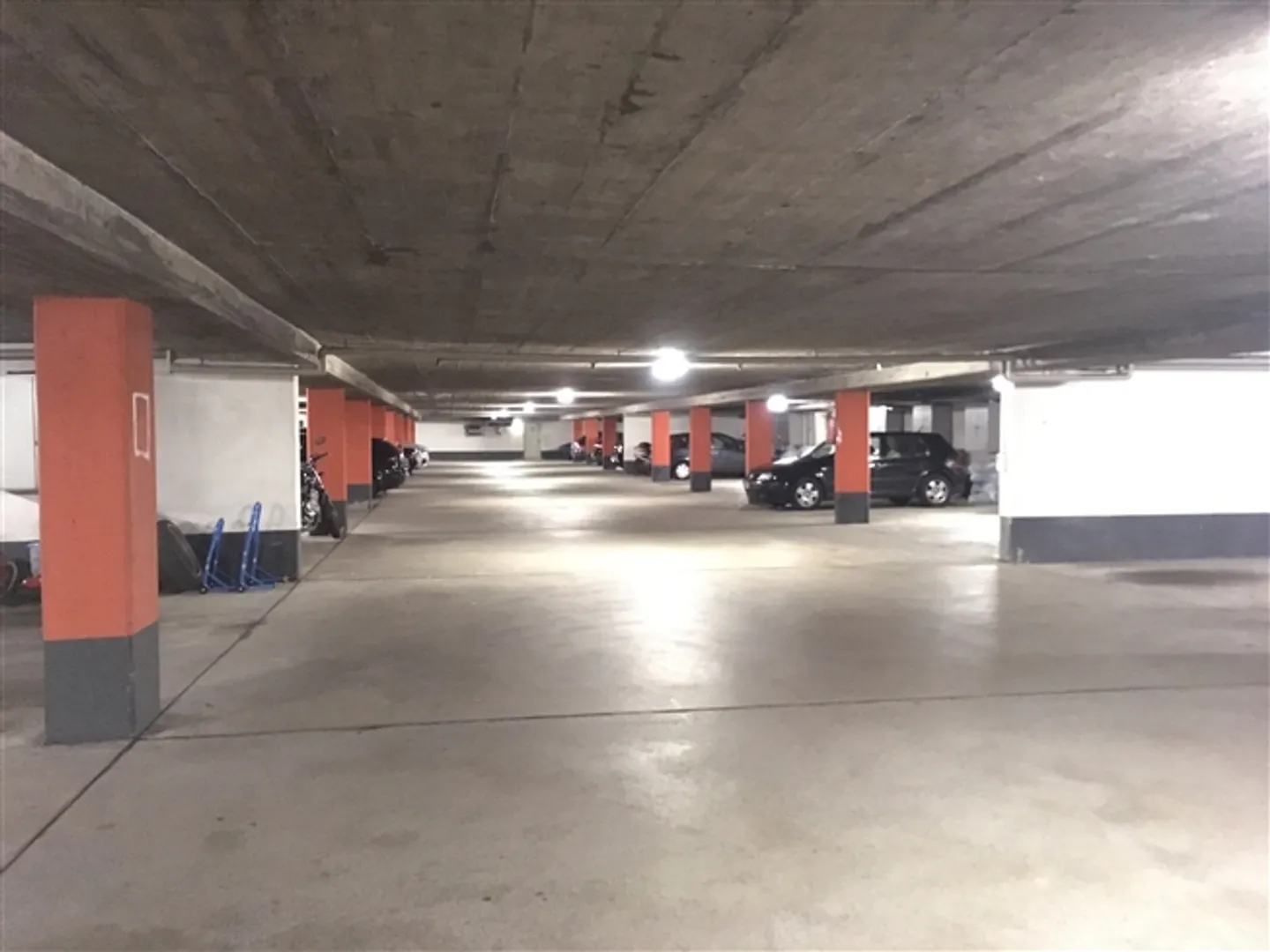 Posto auto nel garage sotterraneo - Foto 2 di 2