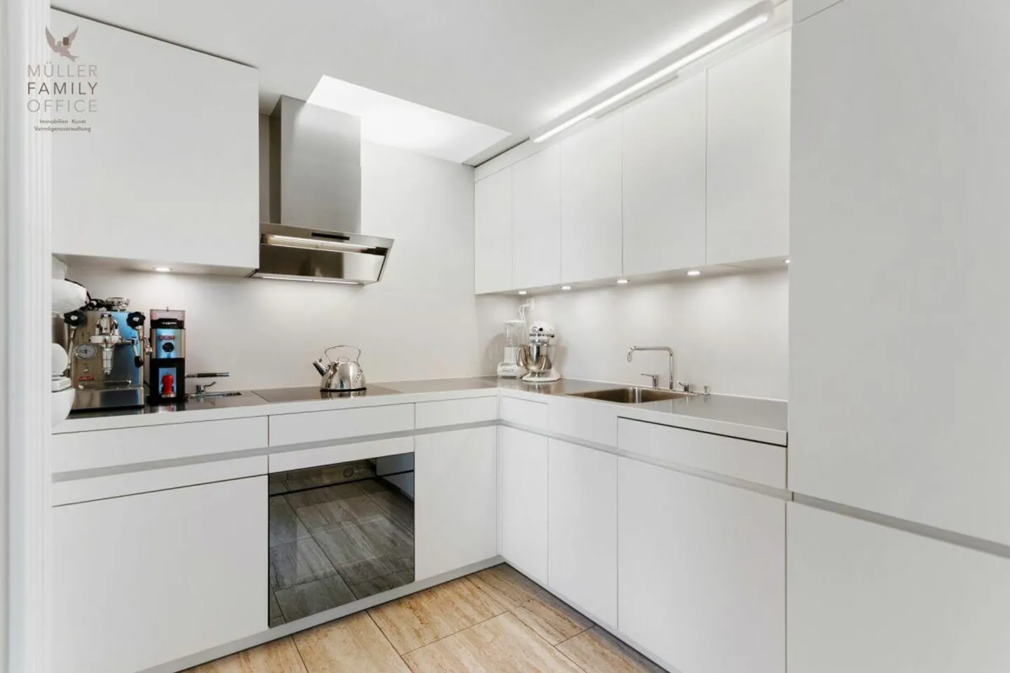 Architettura residenziale senza tempo in una posizione privilegiata - Foto 10 di 13