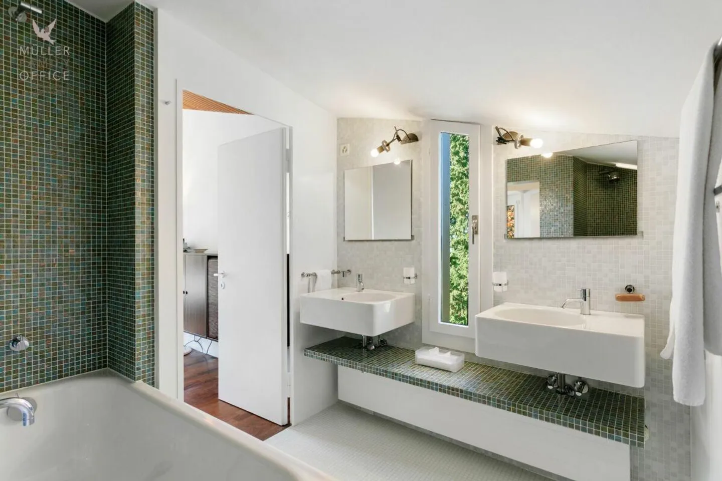 Architettura residenziale senza tempo in una posizione privilegiata - Foto 12 di 13