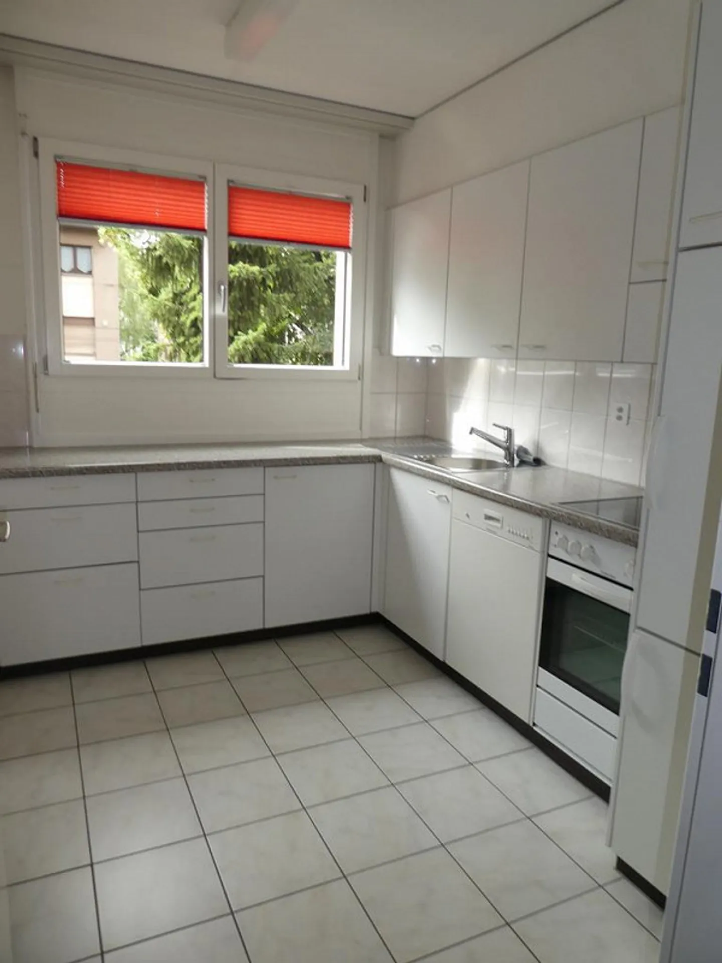 Schöne 3.5-Zimmerwohnung mit Balkon - Foto 2 von 7