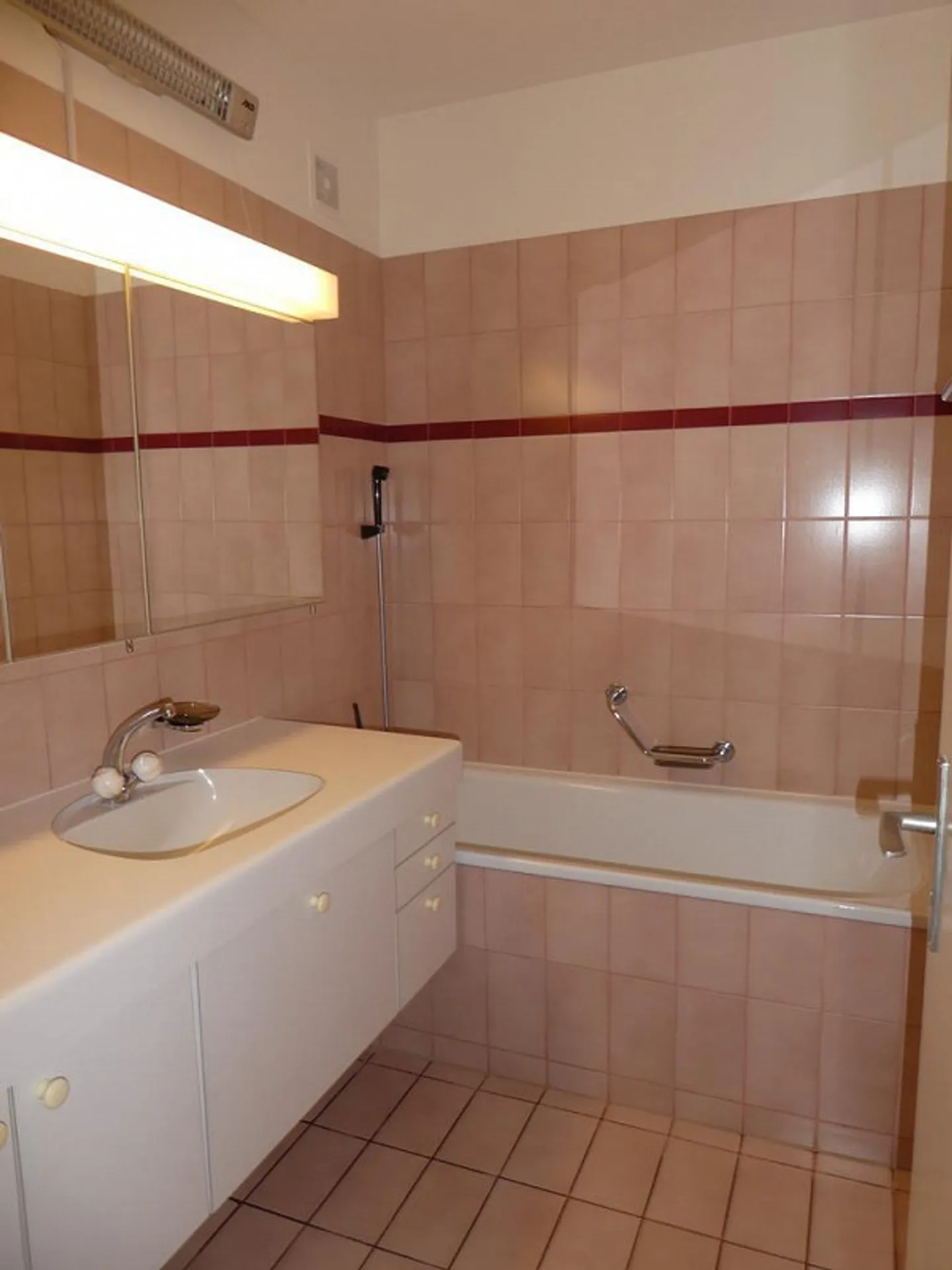 Schöne 3.5-Zimmerwohnung mit Balkon - Foto 4 von 7