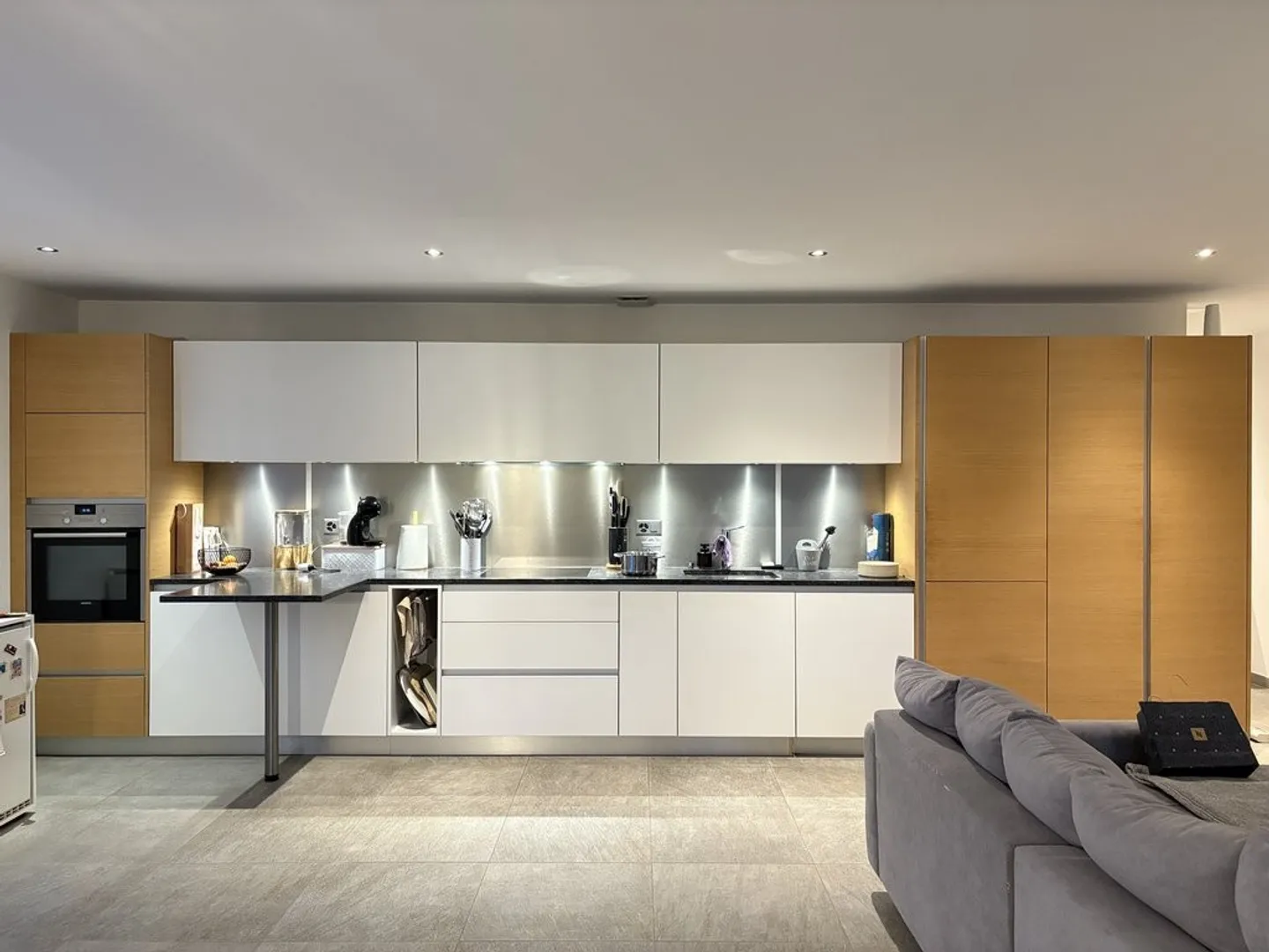 Wohnung 3.5 Zimmer im 2. Stock für CHF 2'060.-/Monat Nebenkosten inbegriffen - Foto 4 von 5