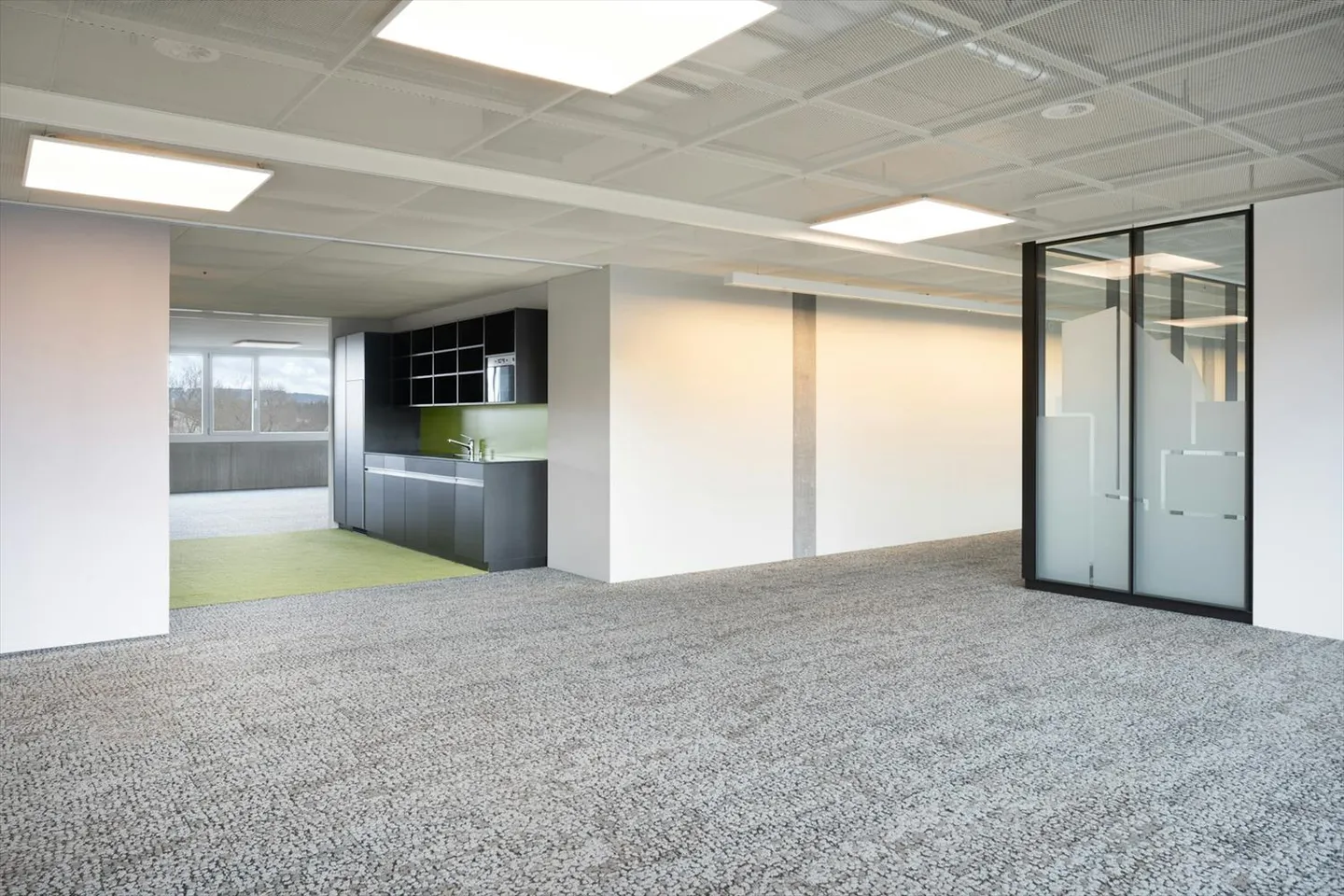6 mois de loyer gratuit - Bureau haut de gamme de 384 m² - Photo 2 sur 7