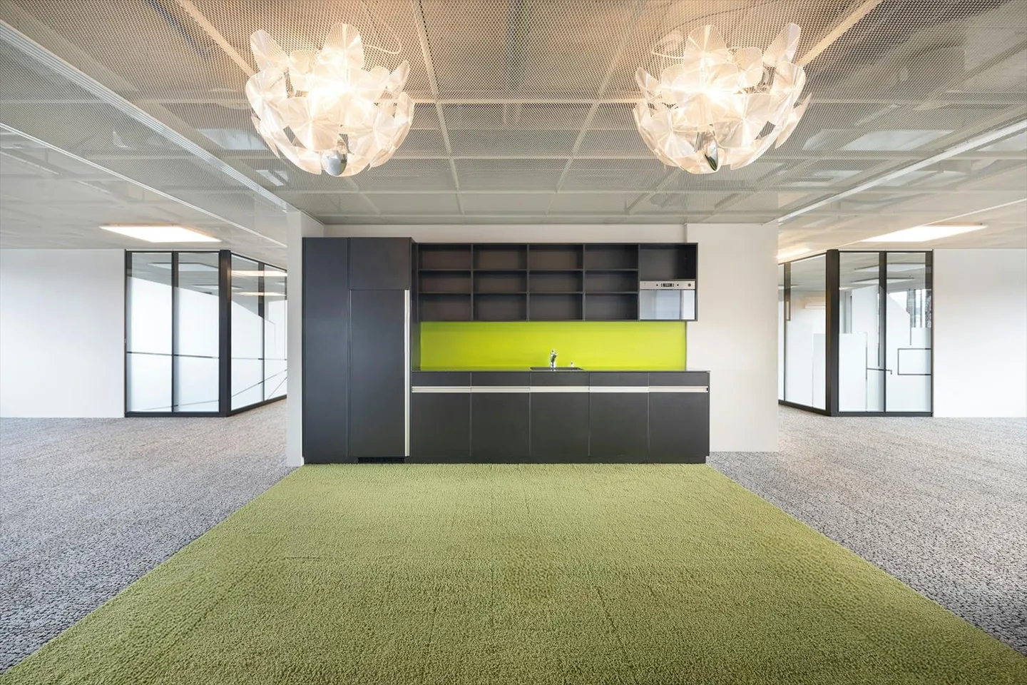 6 mois de loyer gratuit - Bureau haut de gamme de 384 m² - Photo 3 sur 7