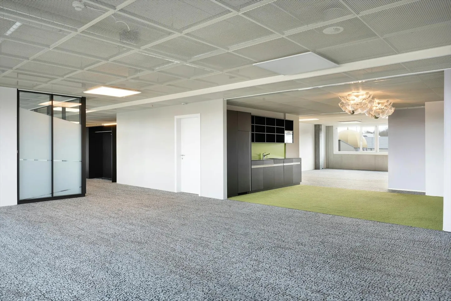 6 mois de loyer gratuit - Bureau haut de gamme de 384 m² - Photo 4 sur 7