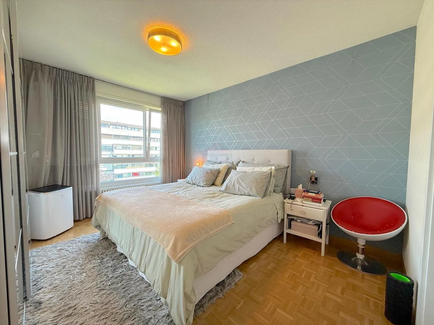 Sublime 5,5 Zimmer Durchgangswohnung sehr hell - Foto 7 di 13