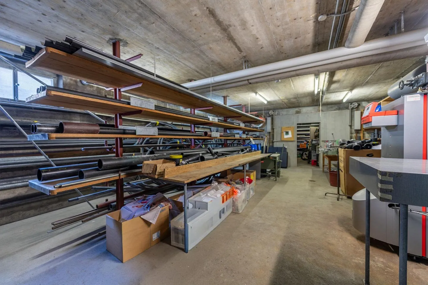 Atelier, stockage ou showroom - Espace commercial utilisable individuellement - Photo 7 sur 13