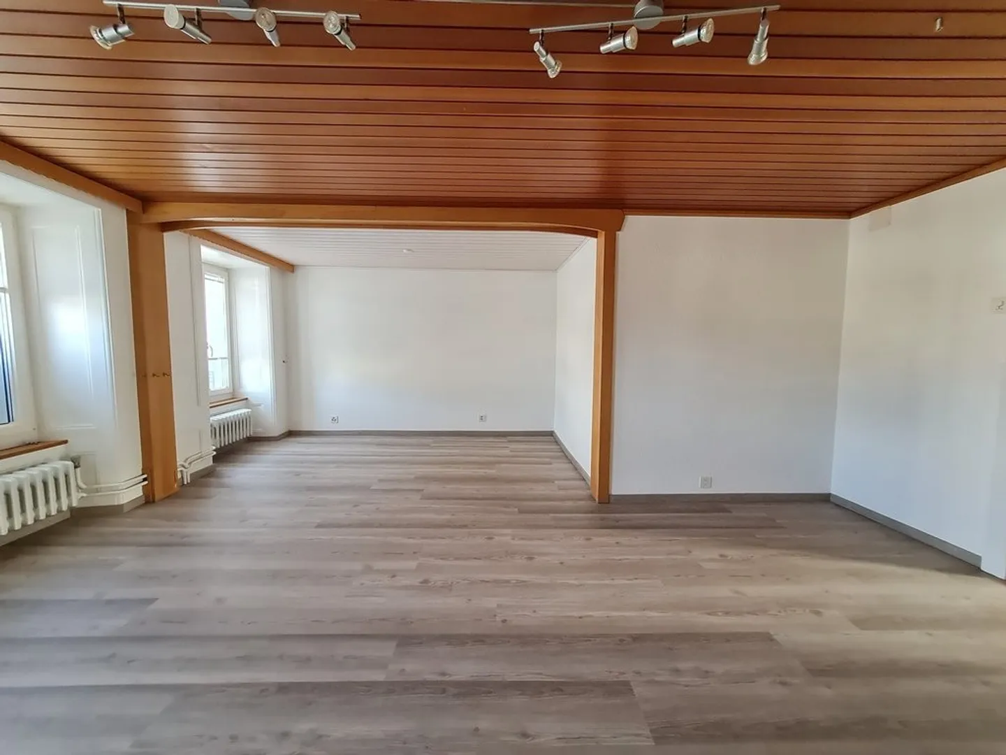 Appartement de deux pièces et demie pour CHF 1'150.- charges comprises - Photo 3 sur 6